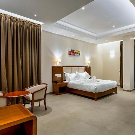 Отель Grand Regal Chandoli Экстерьер фото