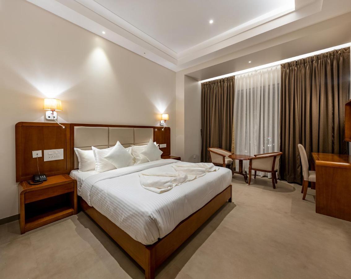 Отель Grand Regal Chandoli Экстерьер фото